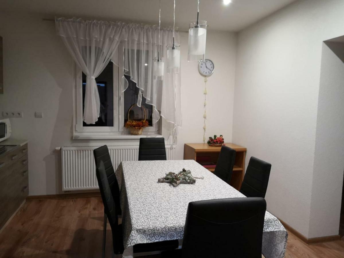 Family Apartments Mýto pod Ďumbierom Extérieur photo